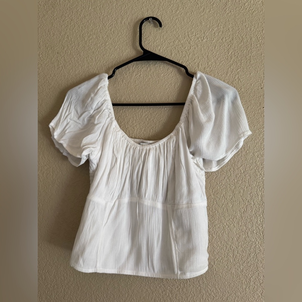 Hollister White Puff Sleeve Blouse